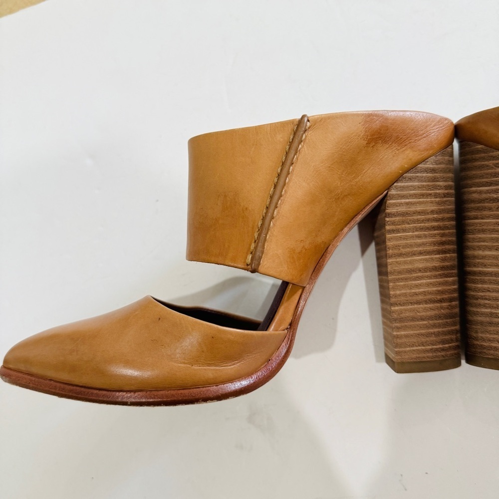 Coach tan leather wooden heels EUC - Picture 8 of 15